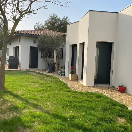 Les Loges Florales - A Proximite De La Riviere Reals Ferienhaus