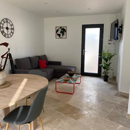 Les Loges Florales - A Proximite De La Riviere Reals Murviel