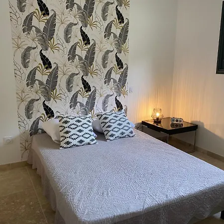 Les Loges Florales - A Proximite De La Riviere Reals Murviel